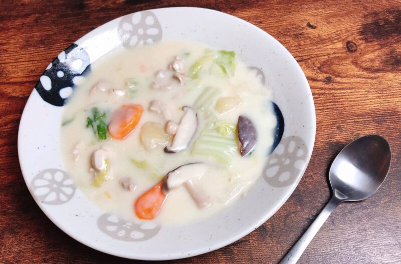 椎茸と白菜の豆乳シチュー